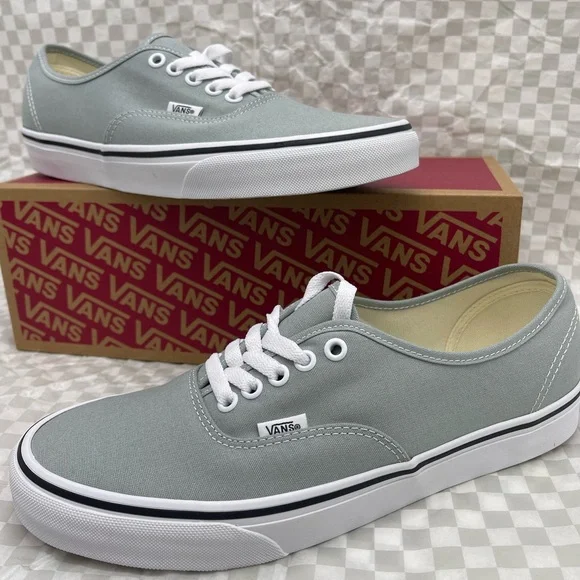 Vans Men’s Lt Gray Canvas Authentic
Color Theory Pure Grey
VN000D7YEPO Sneakers - Picture 1 of 16